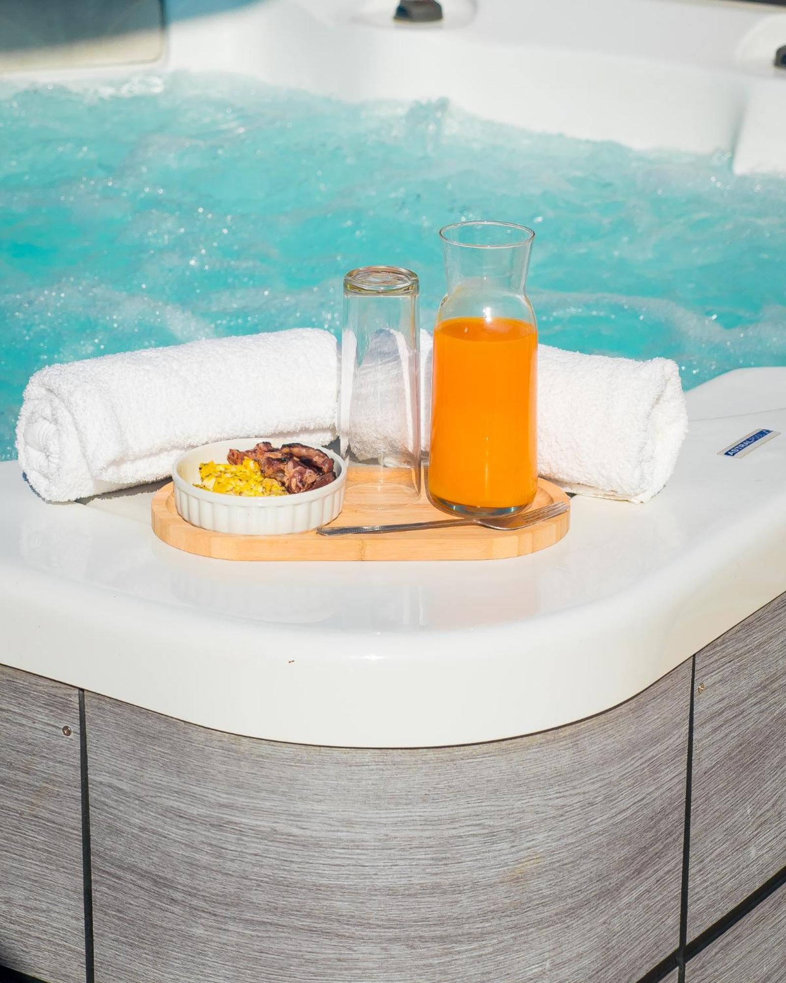 Evasion En Plein Coeur De La Ville Studio Jacuzzis Sauna Et Piscine Au Centre De Grand Anse Ngoại thất bức ảnh